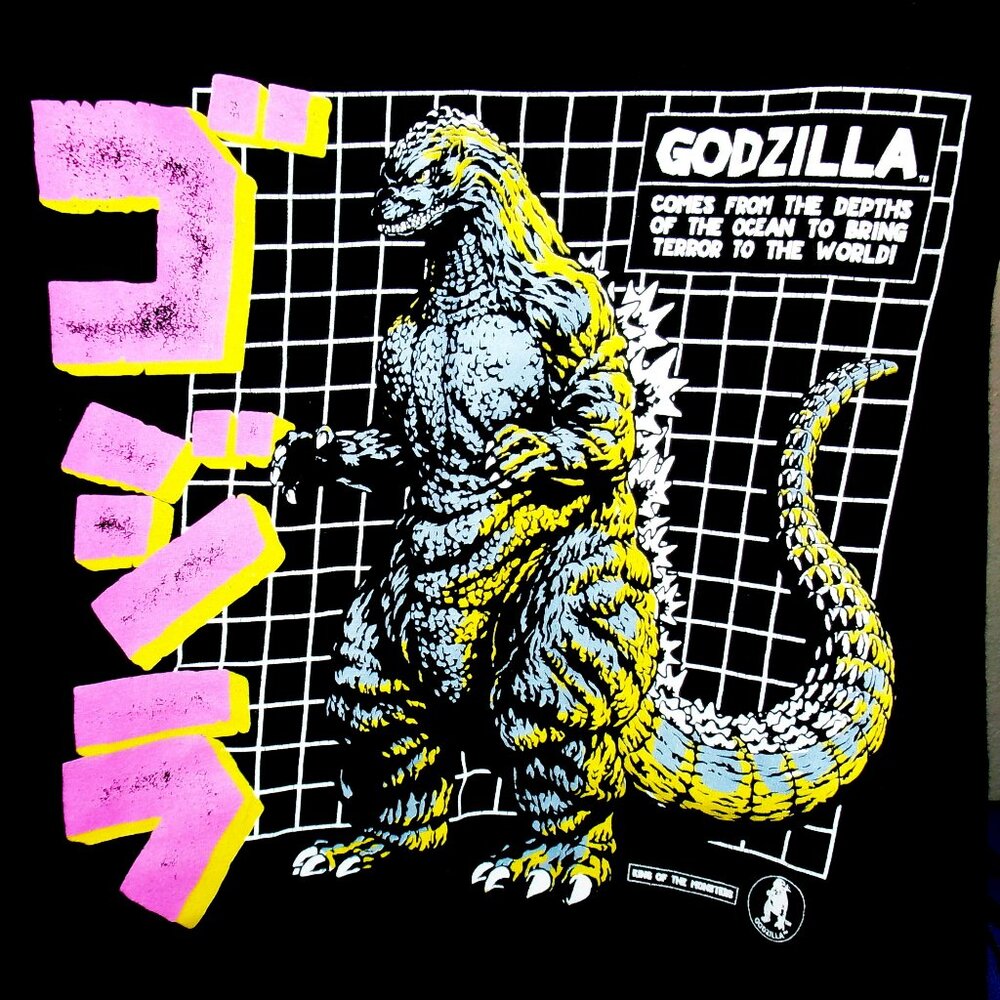godzilla comes from the depths of the ocean ... offical S women tee - wrestler
